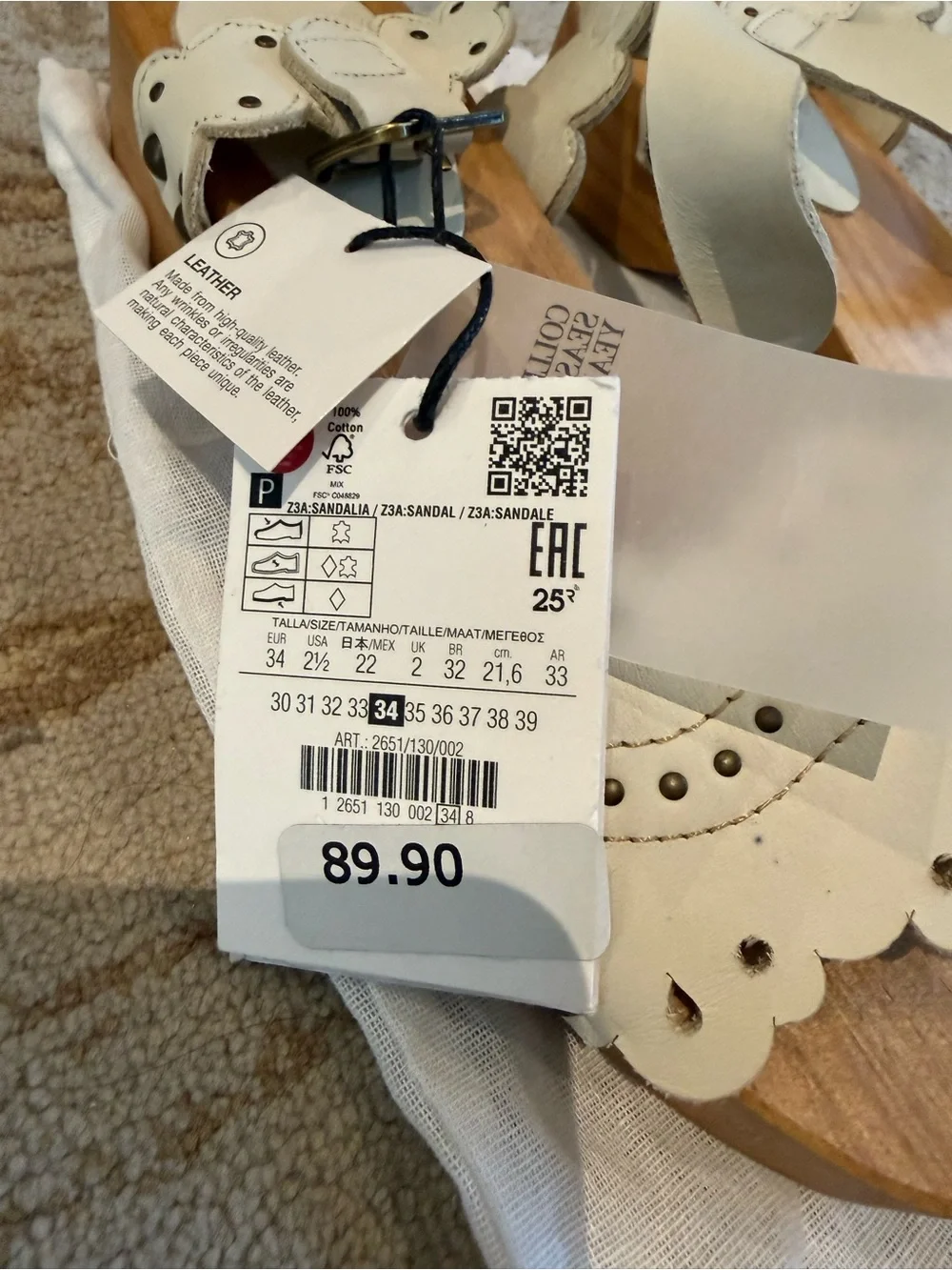 ZARA White Scalloped Leather Strap Sandals with Wood-Look Footbed